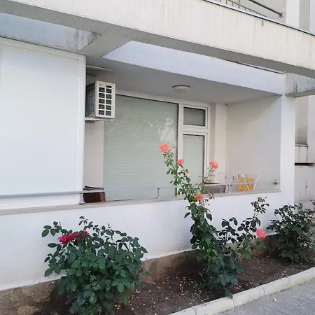 Abelia Complex 公寓